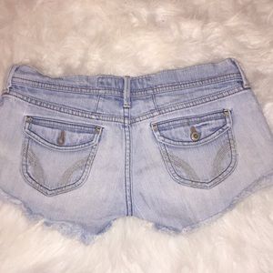 Hollister jean shorts. Very good condition.